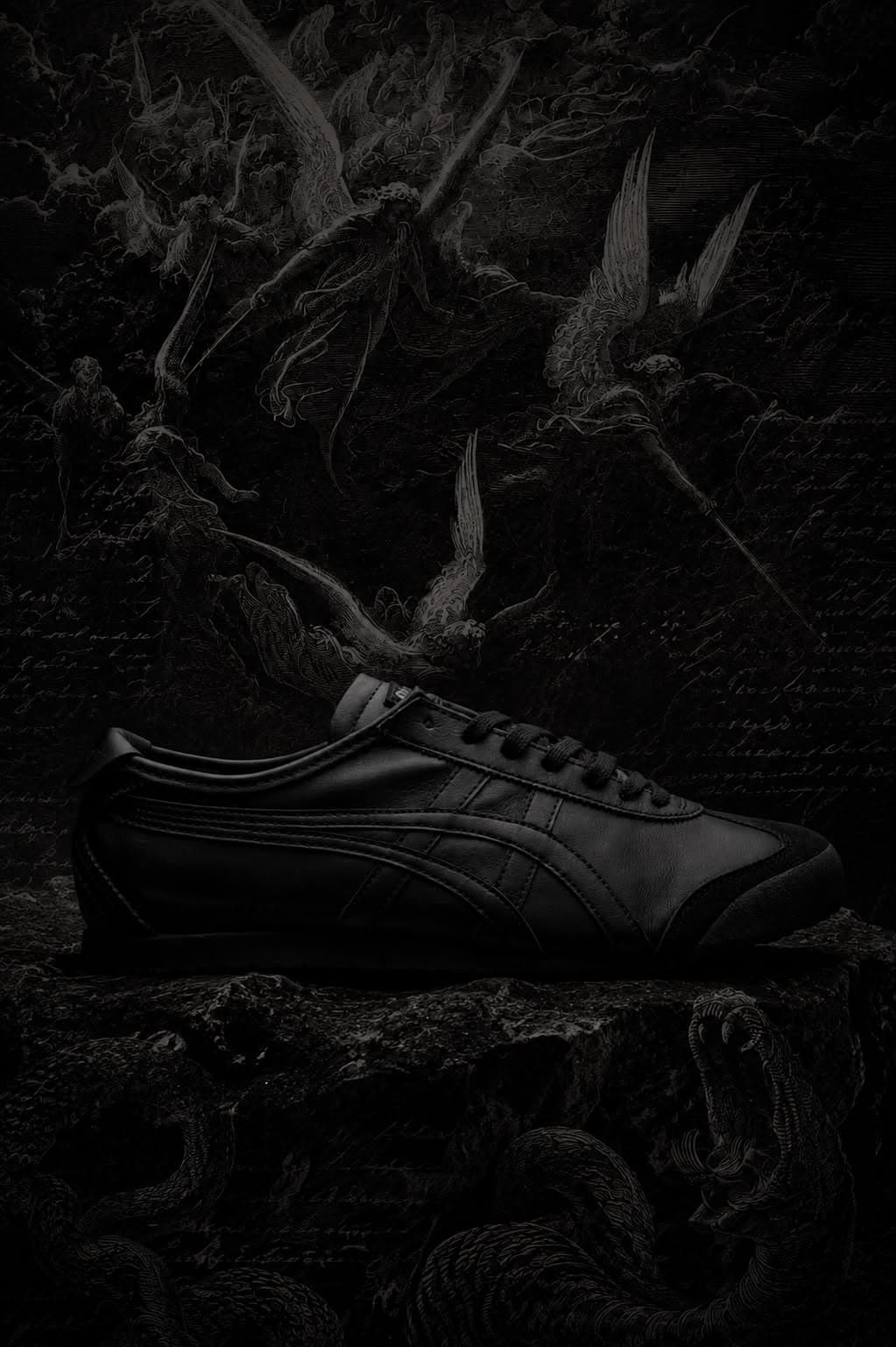 Onitsuka Tiger — Black